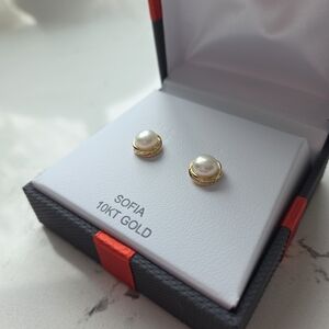 NWT 10KT Gold Freshwater Pearl Stud Earrings - Sofia - Boxed
